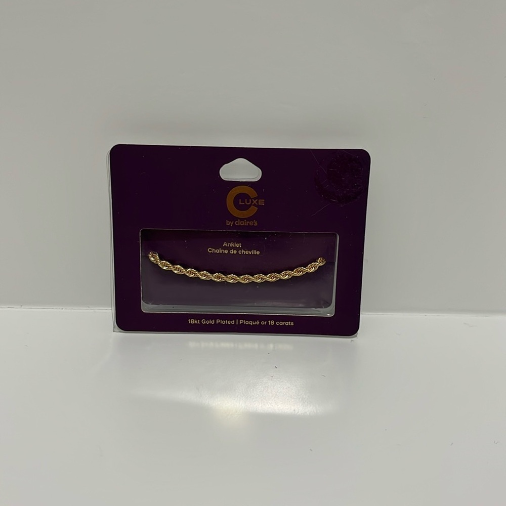 Claire’s luxe 18 karat plated anklet
